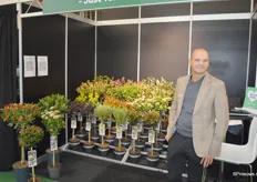Eugene Breukers van B&B Plant, dat niet minder dan 130 planten op mini-stammetjes in het assortiment heeft.